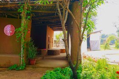 Rooms of Earth Flow Retreat Garden 1BR | Jaipur | Homeyhuts
