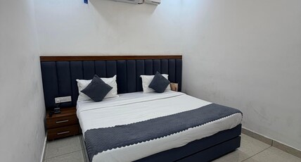 AP Hotel Room Type - Deluxe Room
