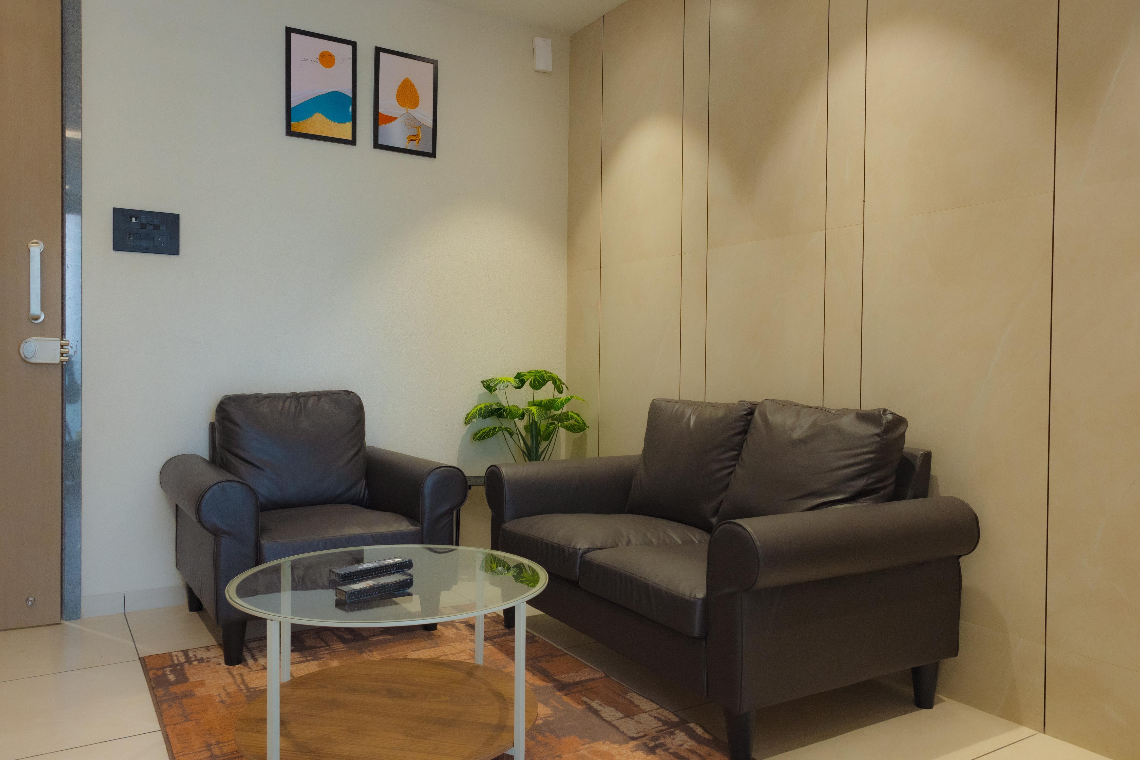 Nirrtul Platinum 1 BHK Apartment Cozy Quite - Tap to explore photos