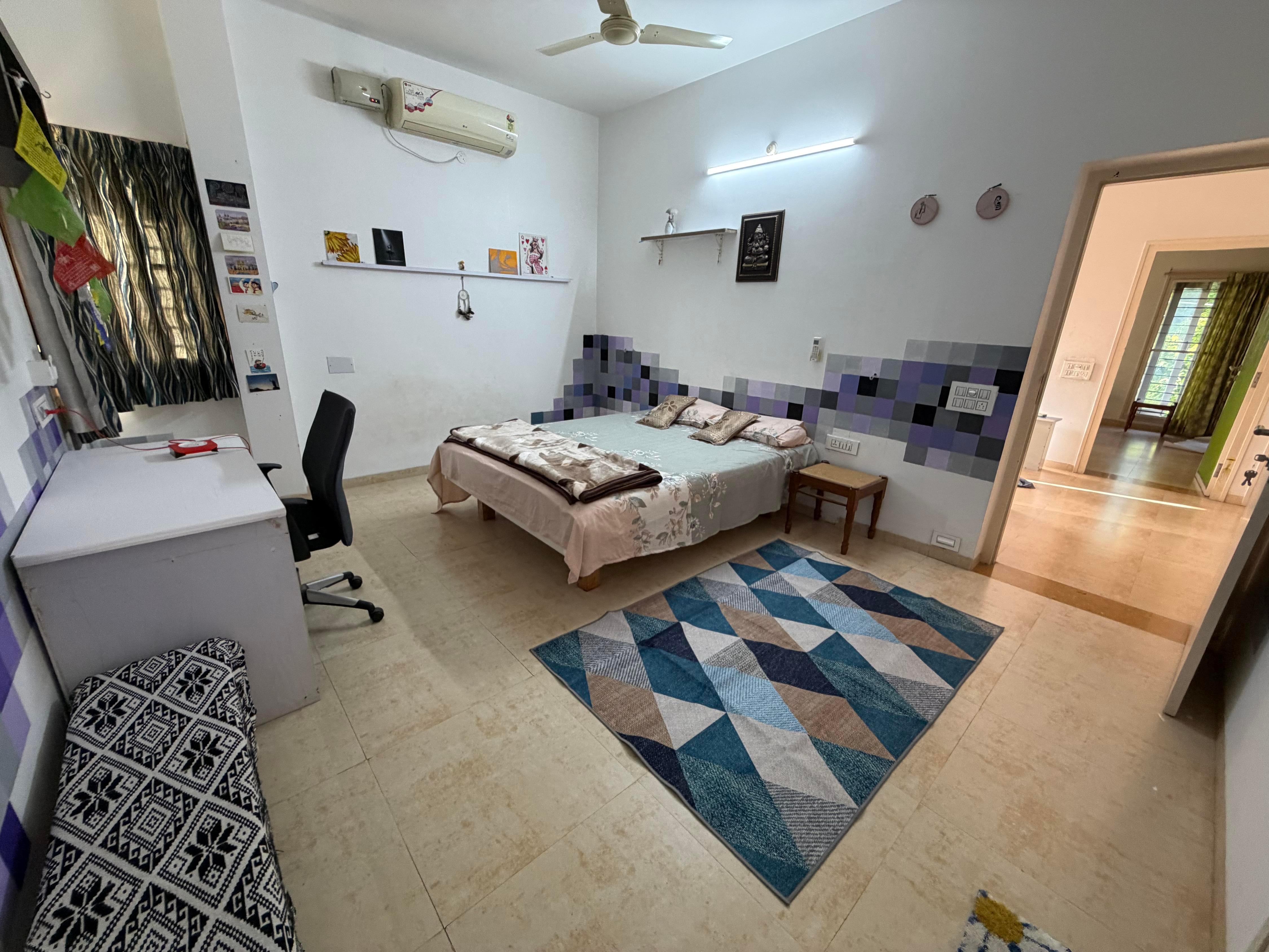 NILAMUKIL HOMESTAY - Tap to explore photos