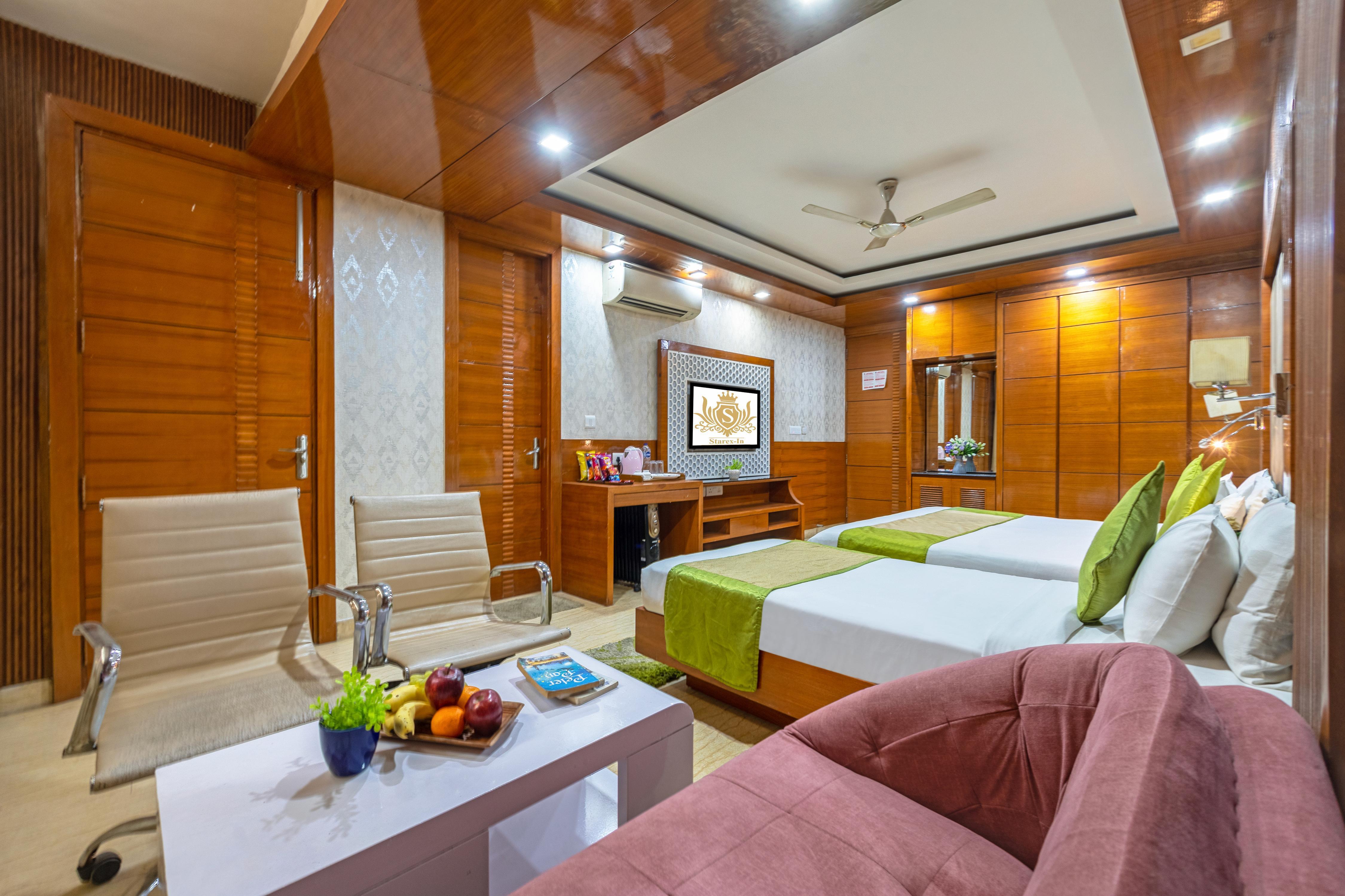 Starex Inn Hotel Sector 46 - Tap to explore photos