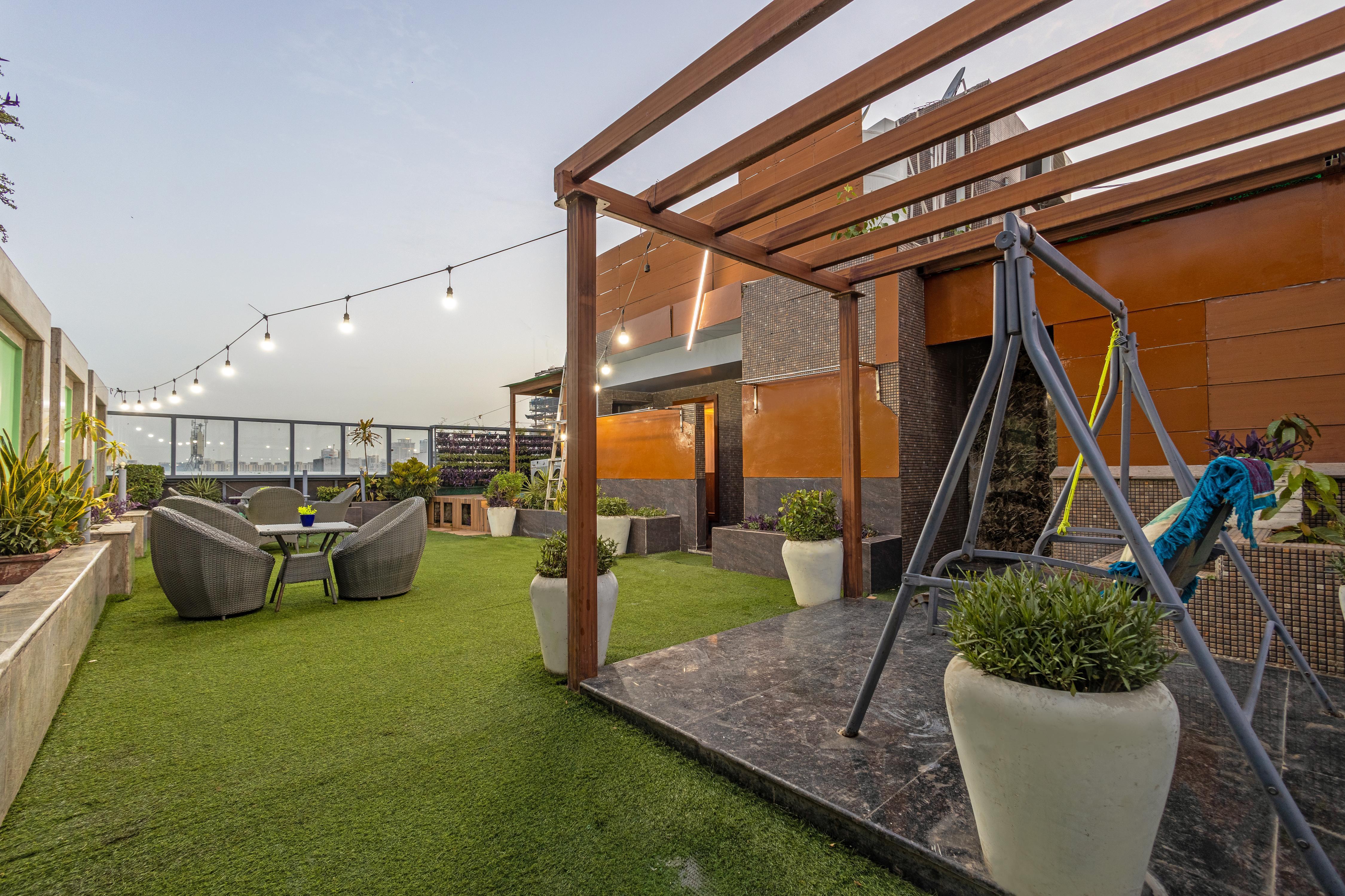 Starex Inn Hotel Sector 46 - Tap to explore photos