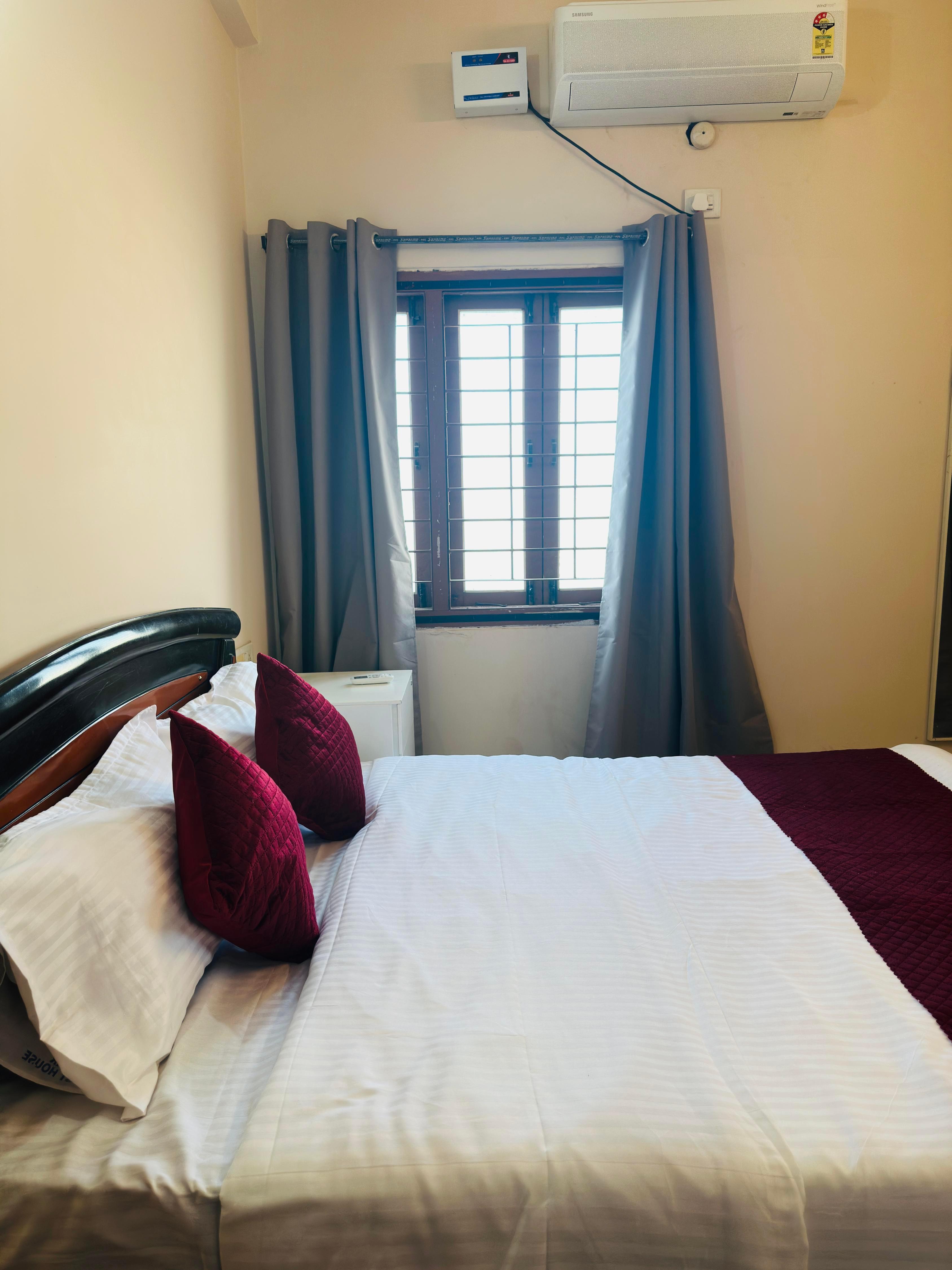 Star Guest House - Premium 3BHK Serviced Apartment - Tap to explore photos