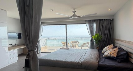Aureva stays supernova Room Type - Bedroom