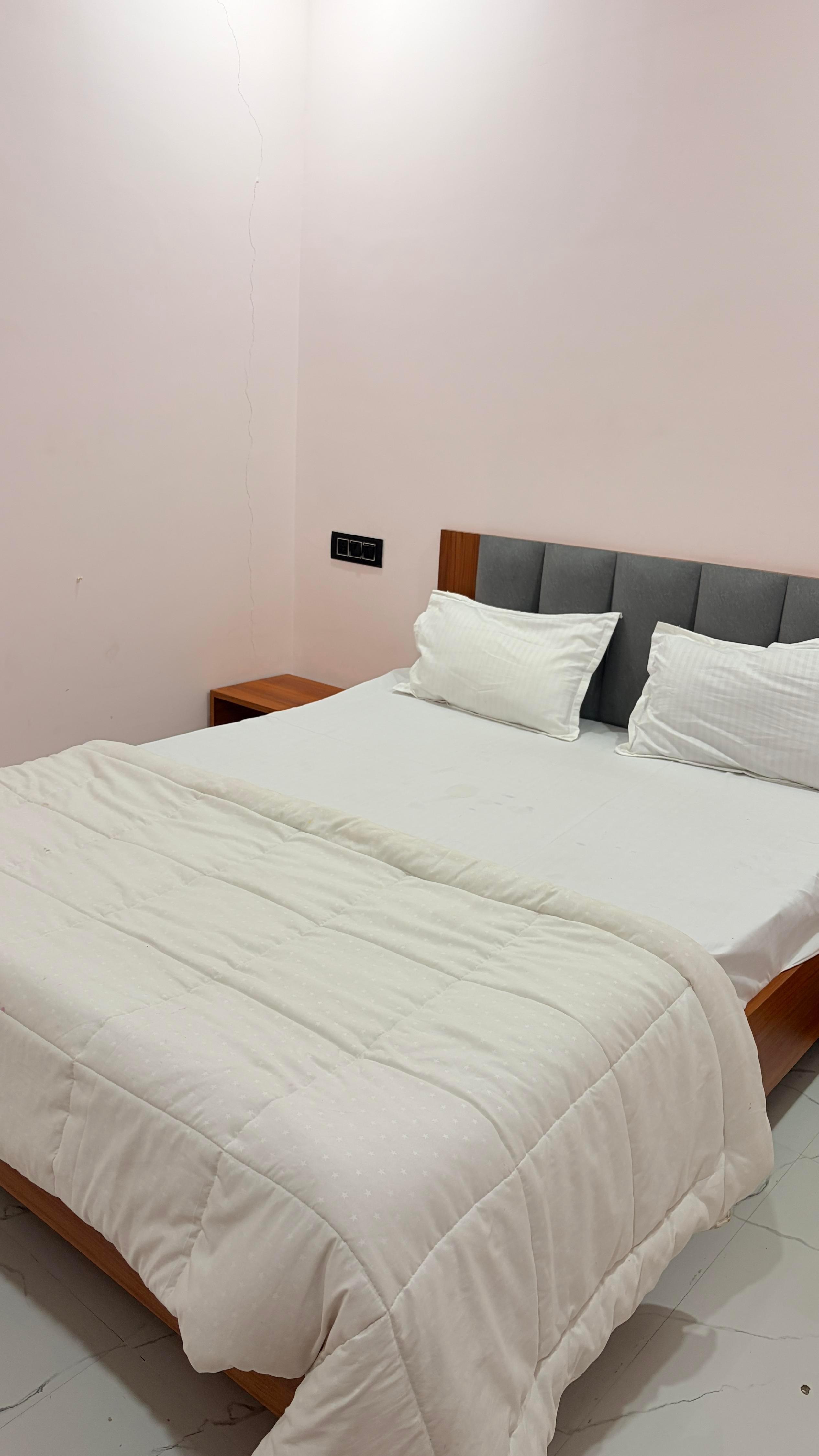 Hotel Triveni Inn - Tap to explore photos