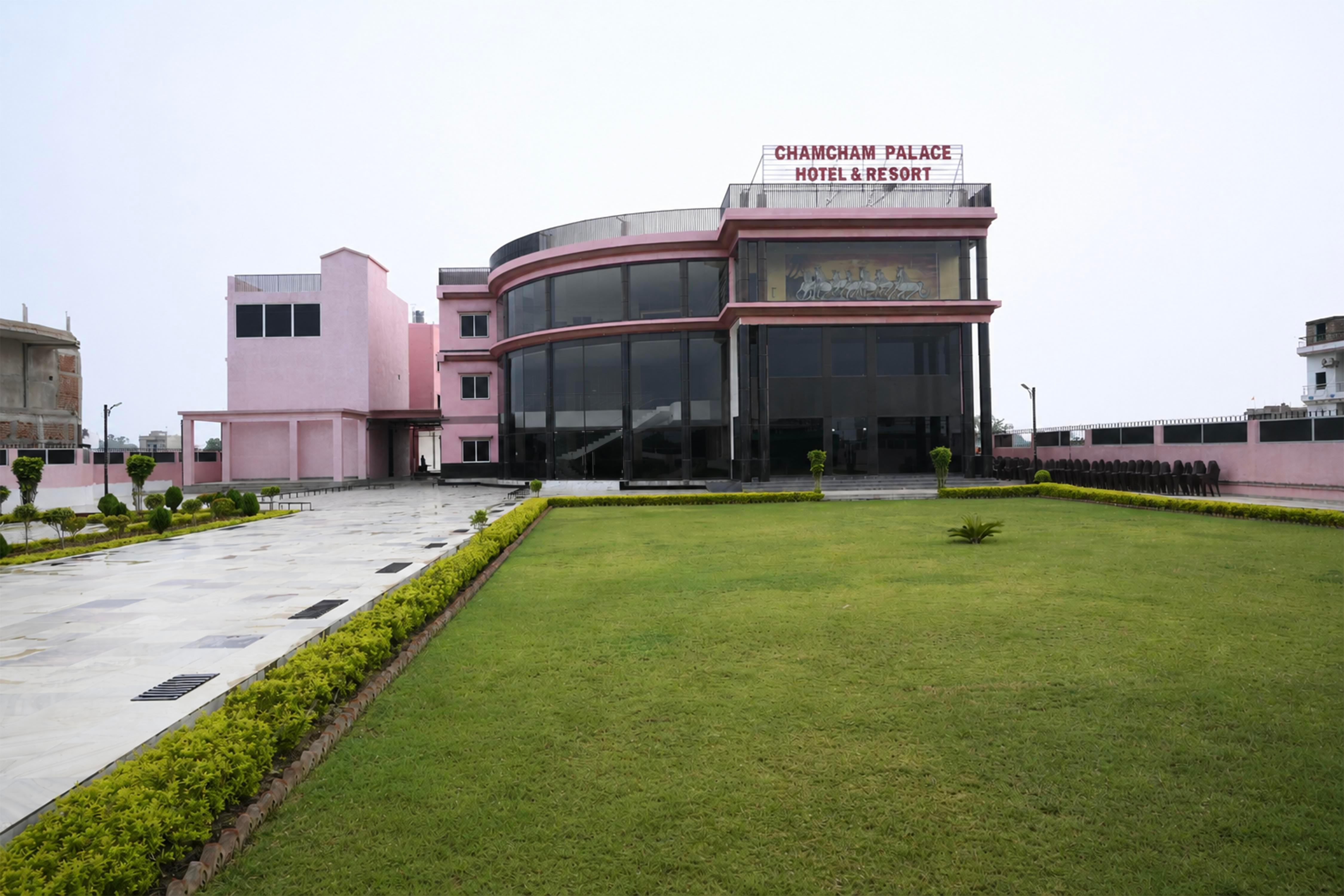 Cham Cham Palace Hotel & Resort