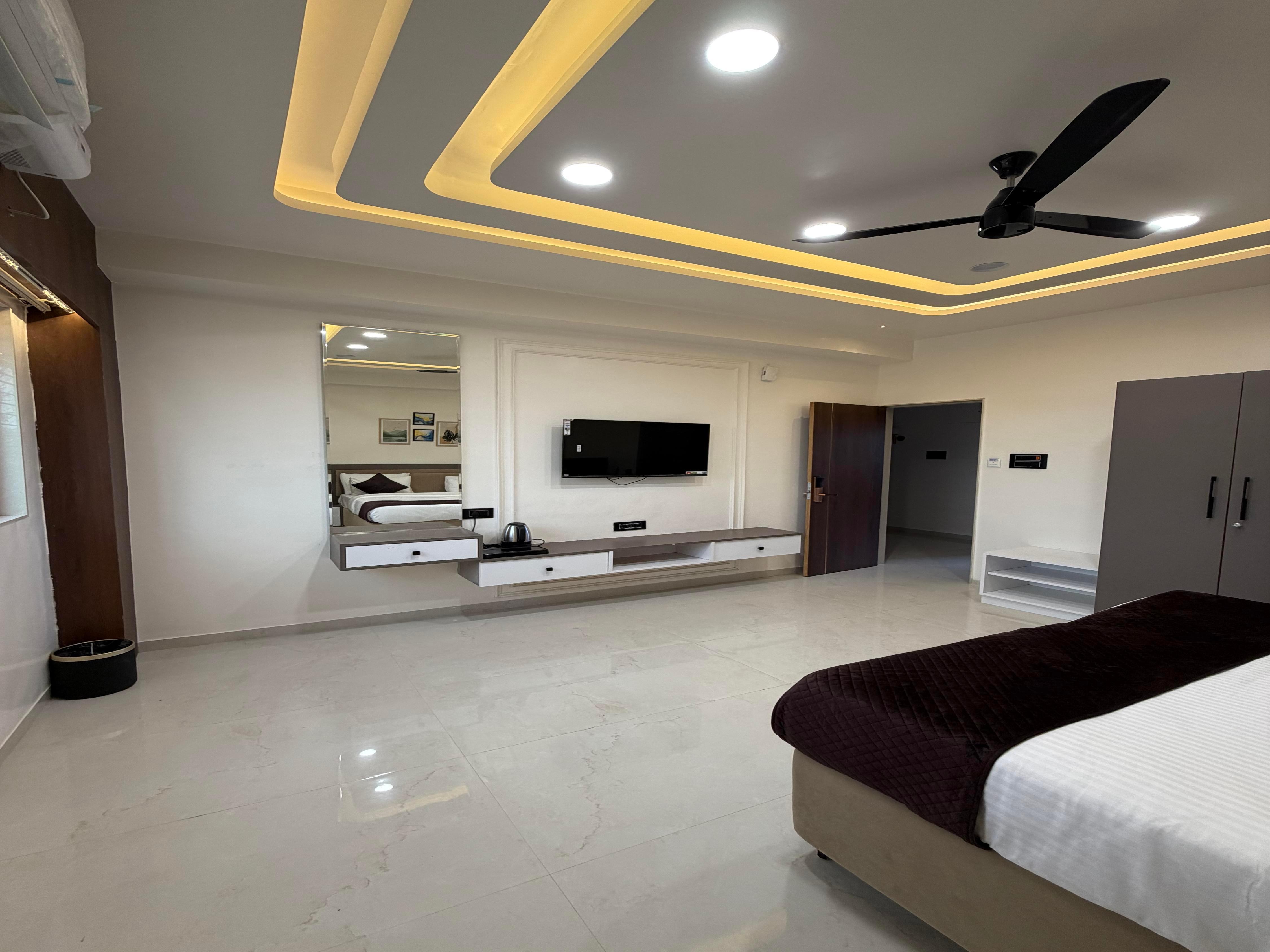 Hotel Krishna Leela Lodging and Boarding