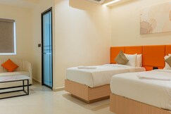 Casa Hotel hitech City