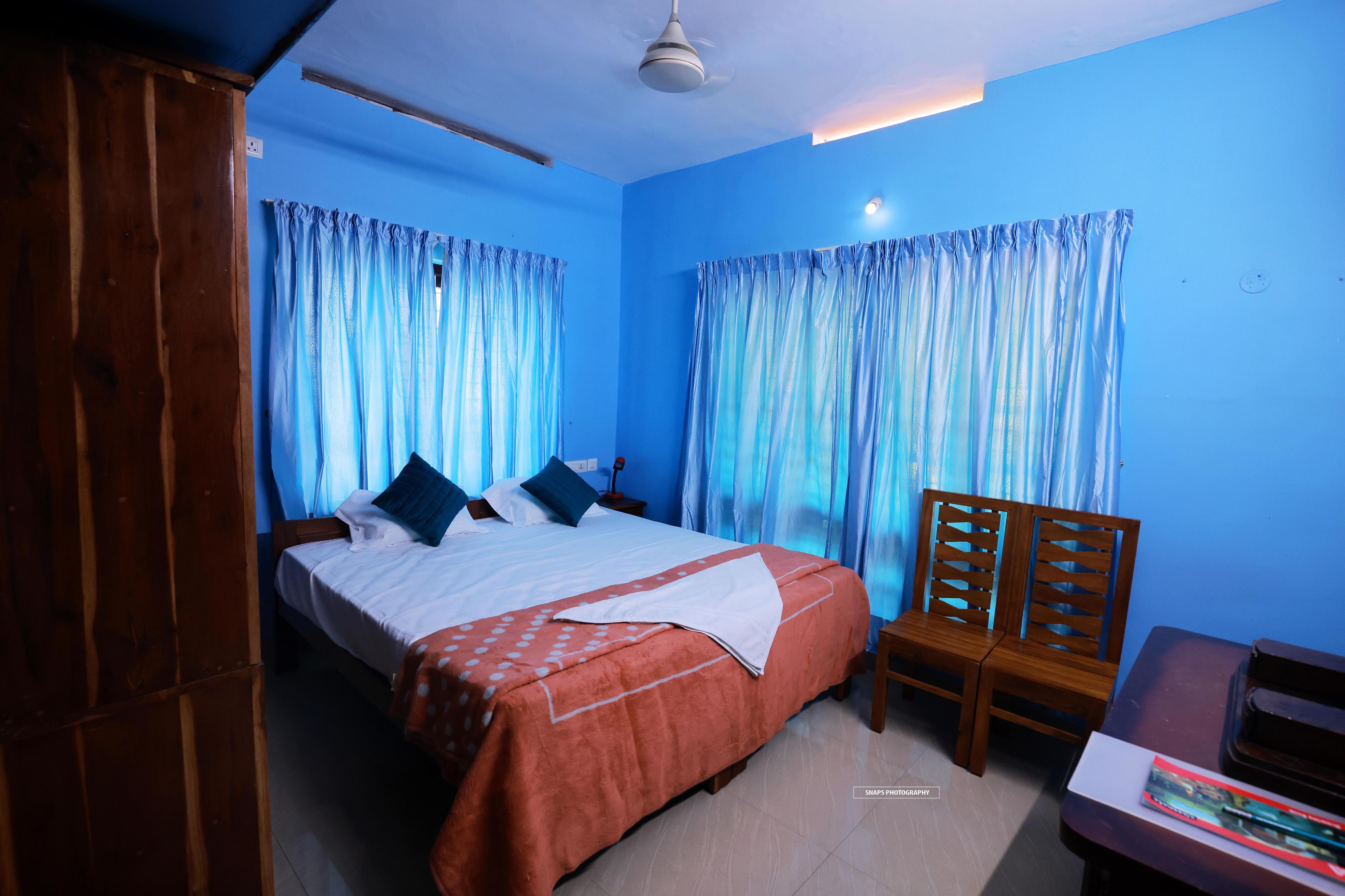 JC Homestay Kollam- Near to Sambranikodi Island - Tap to explore photos