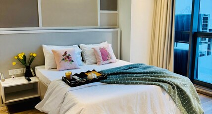 NeoNest Stay || Conscient One Mall Room Type - Green Lily 1 BHK Studio Dwarka Expressway