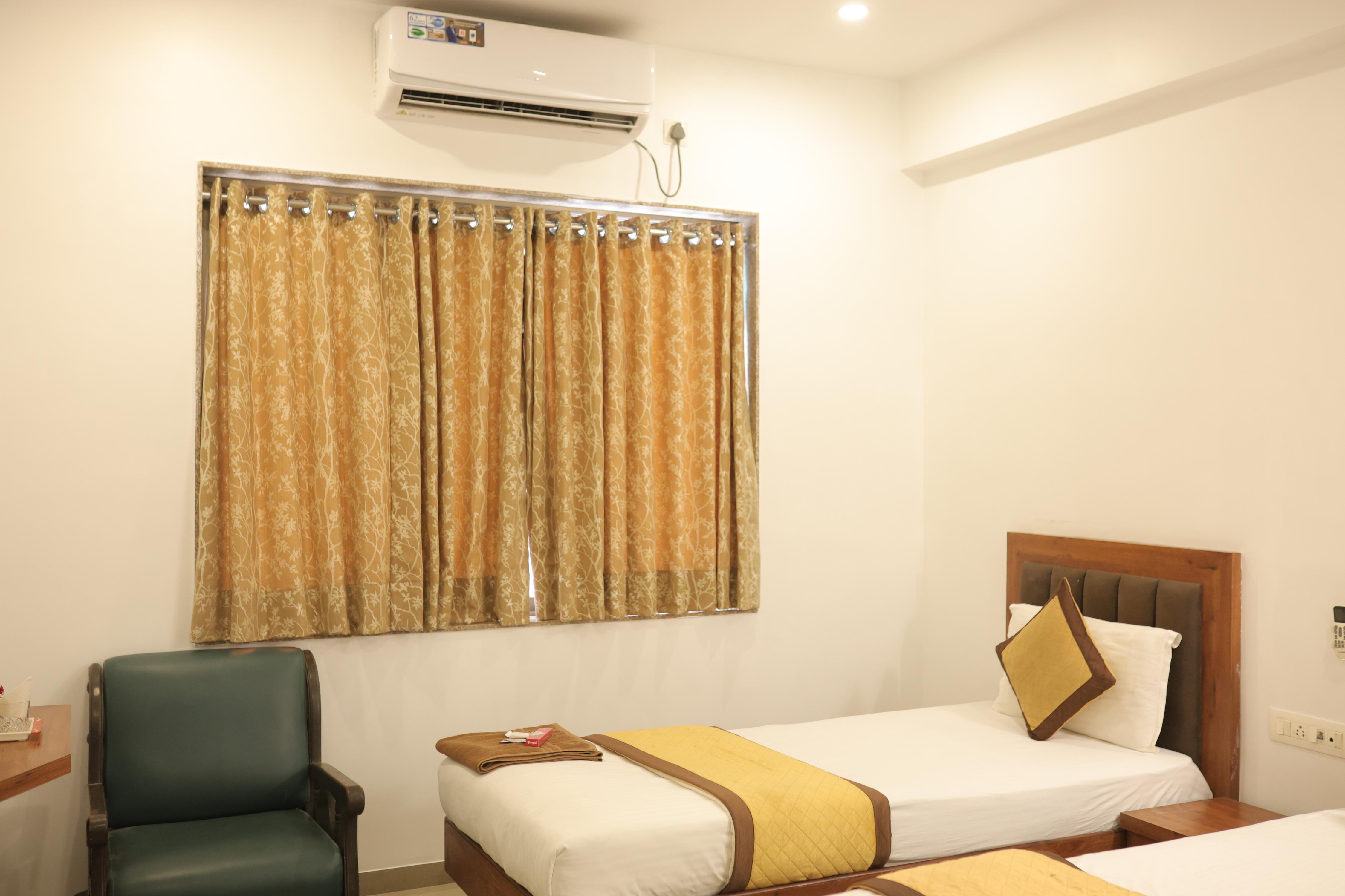 Hotel Rangoli Dharampur Room Type - Deluxe Twin Room