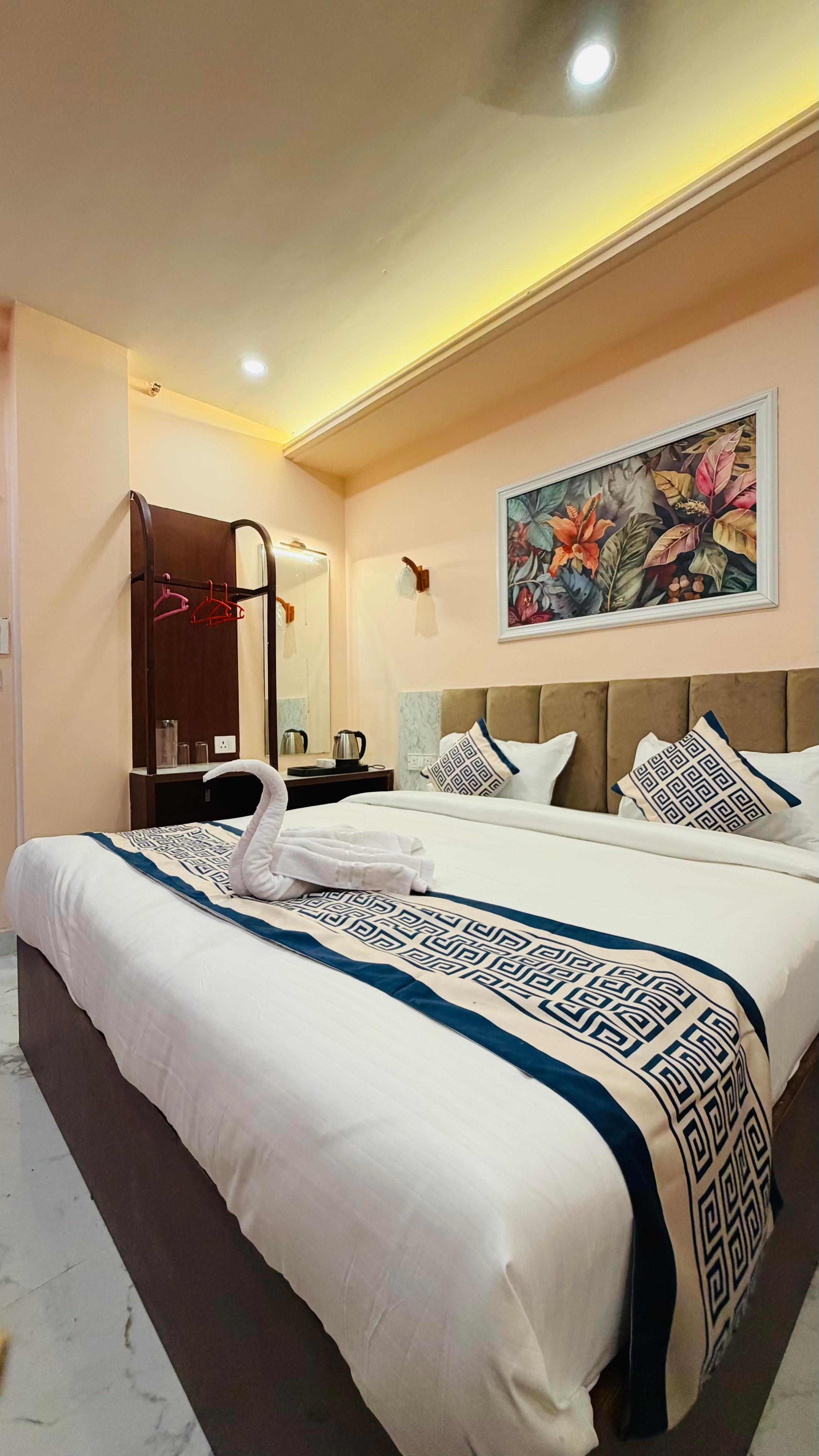 Hotel Singh Palace - Tap to explore photos