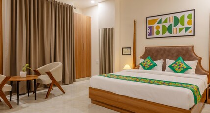 Treebo Premium The Maulshri, Behind Health Vistaar City Room Type - Spacious Premium Room