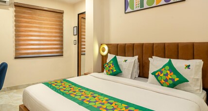 Treebo Golden Palm, Civil Lines Room Type - Deluxe Family Room