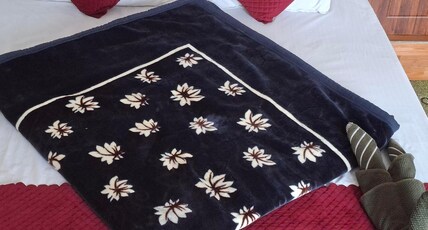 Om Sri Bajeer Homestay Room Type - Bedroom 101