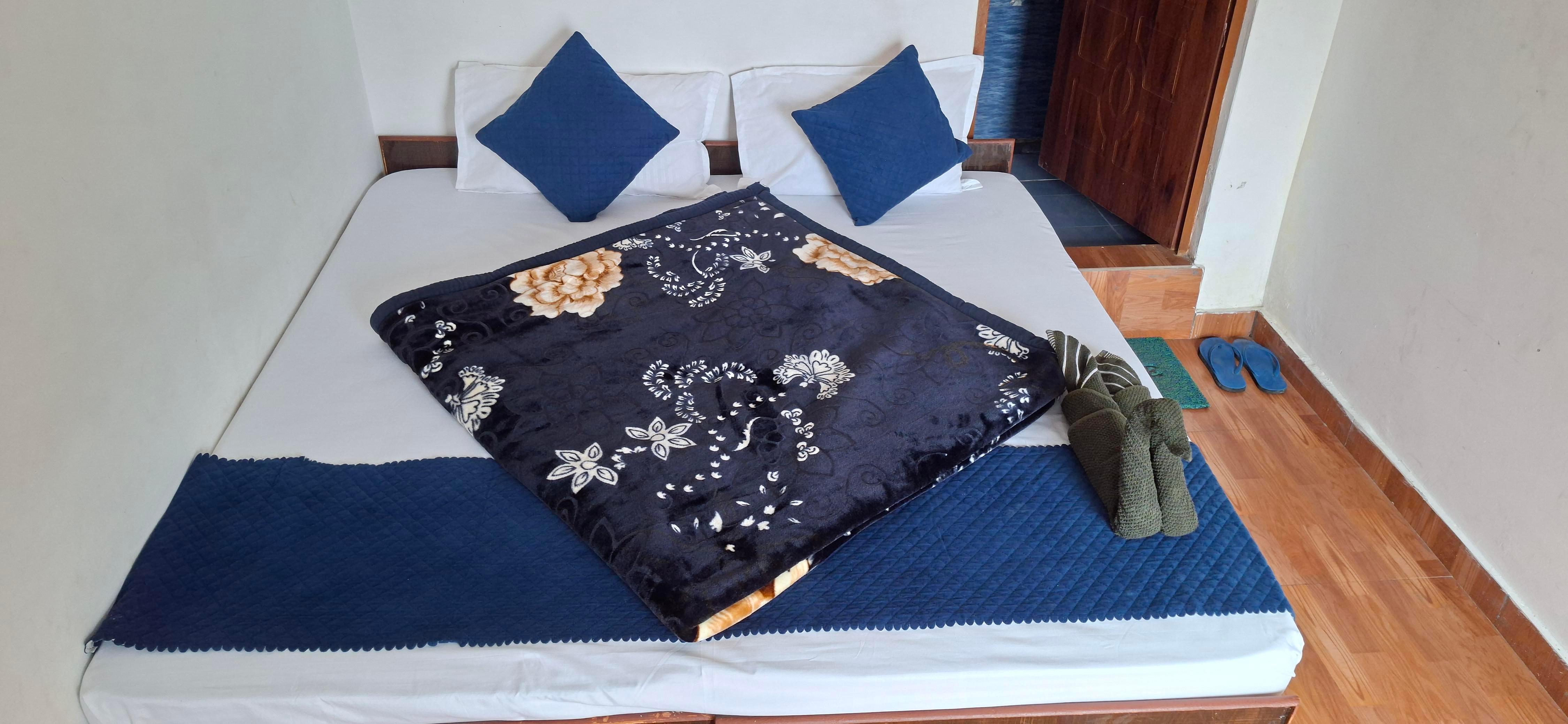 Om Sri Bajeer Homestay - Tap to explore photos