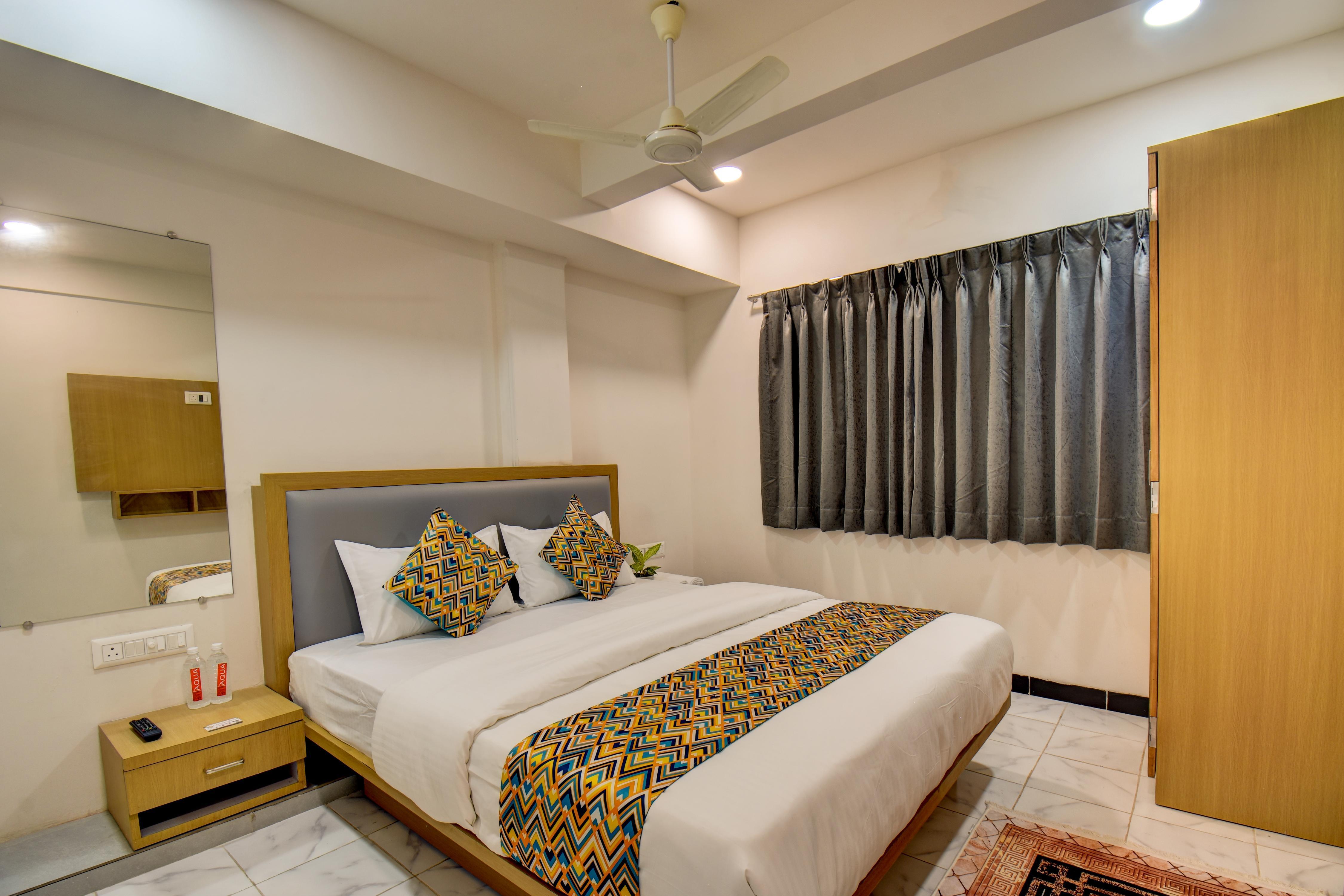 Gateway Oasis Residency - Tap to explore photos