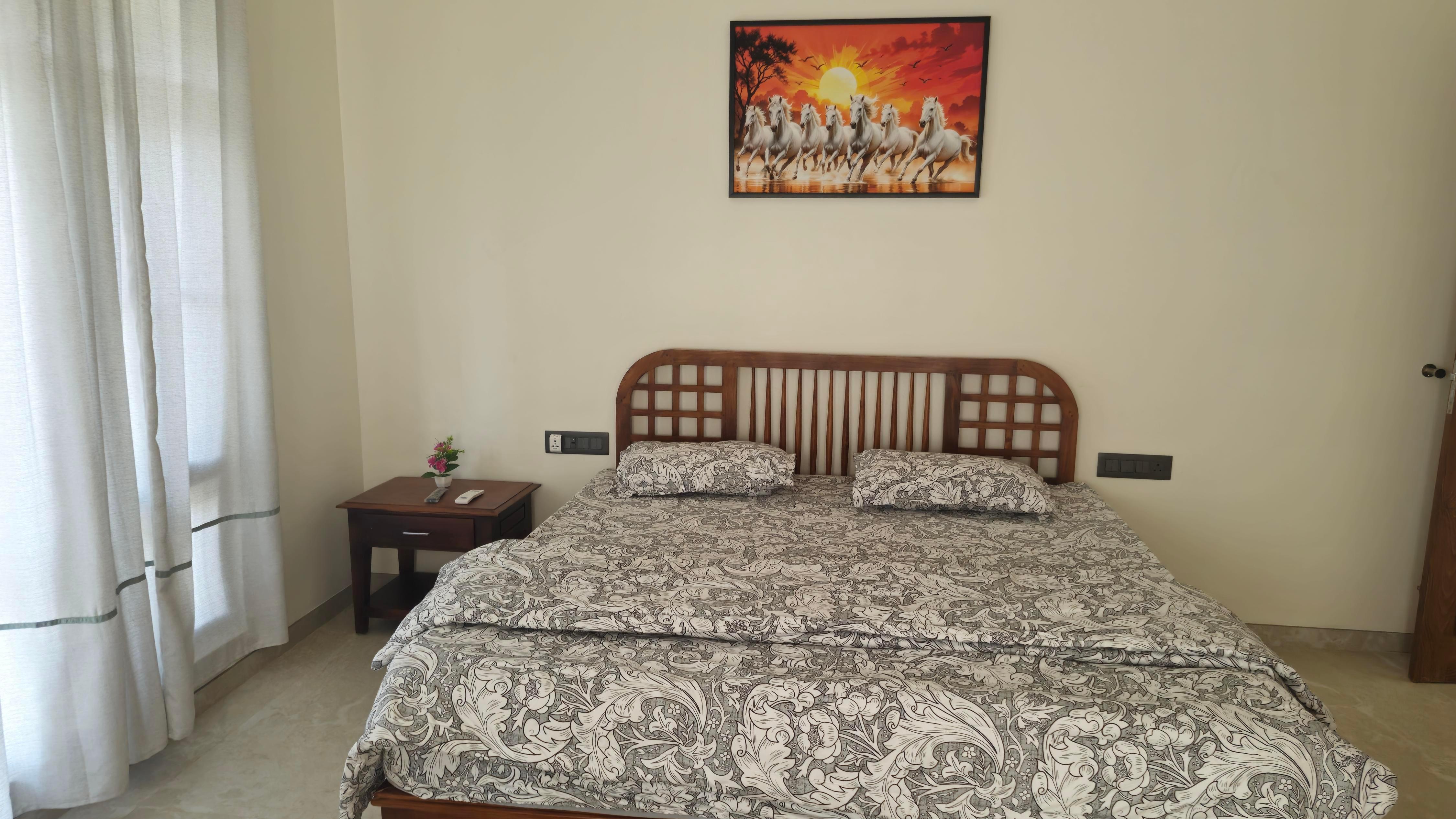 Cobblestone Cottage 2BHK Upper Floor - Tap to explore photos