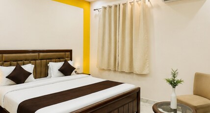 Kanha Green Room Type - Deluxe Room