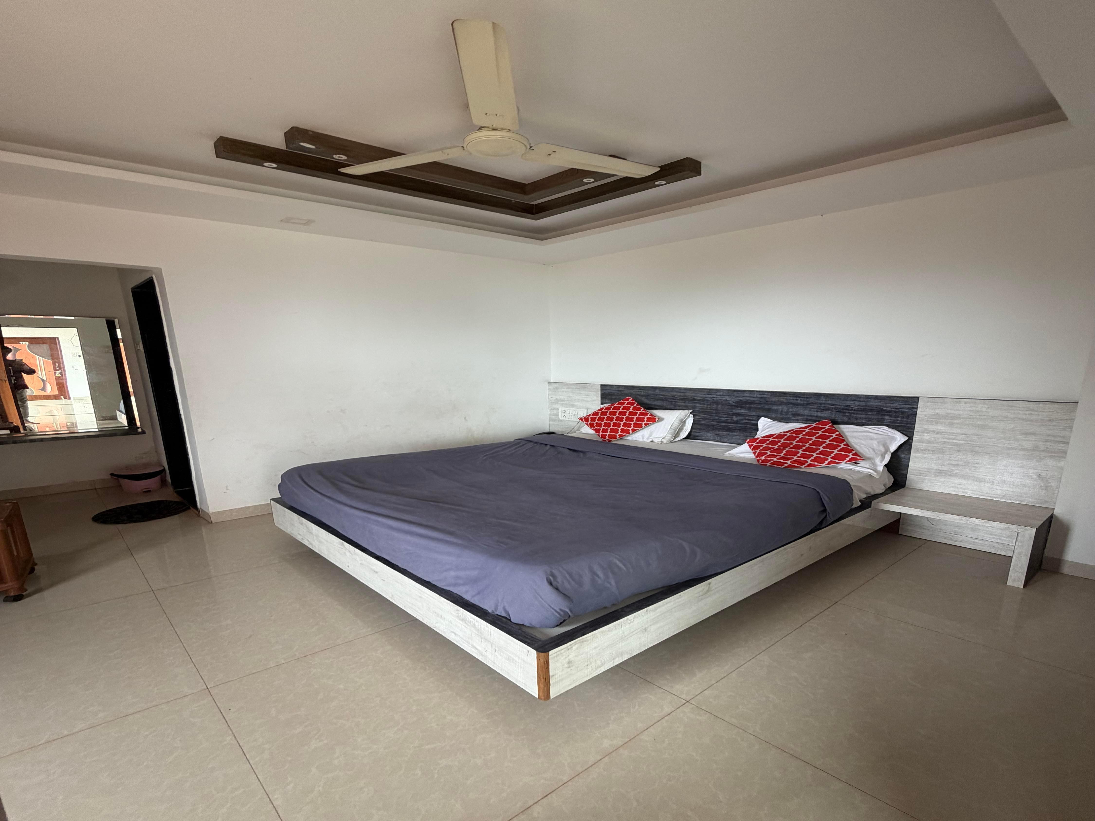 Hotel Riveria Shinde stays Room Type - Bedroom 8