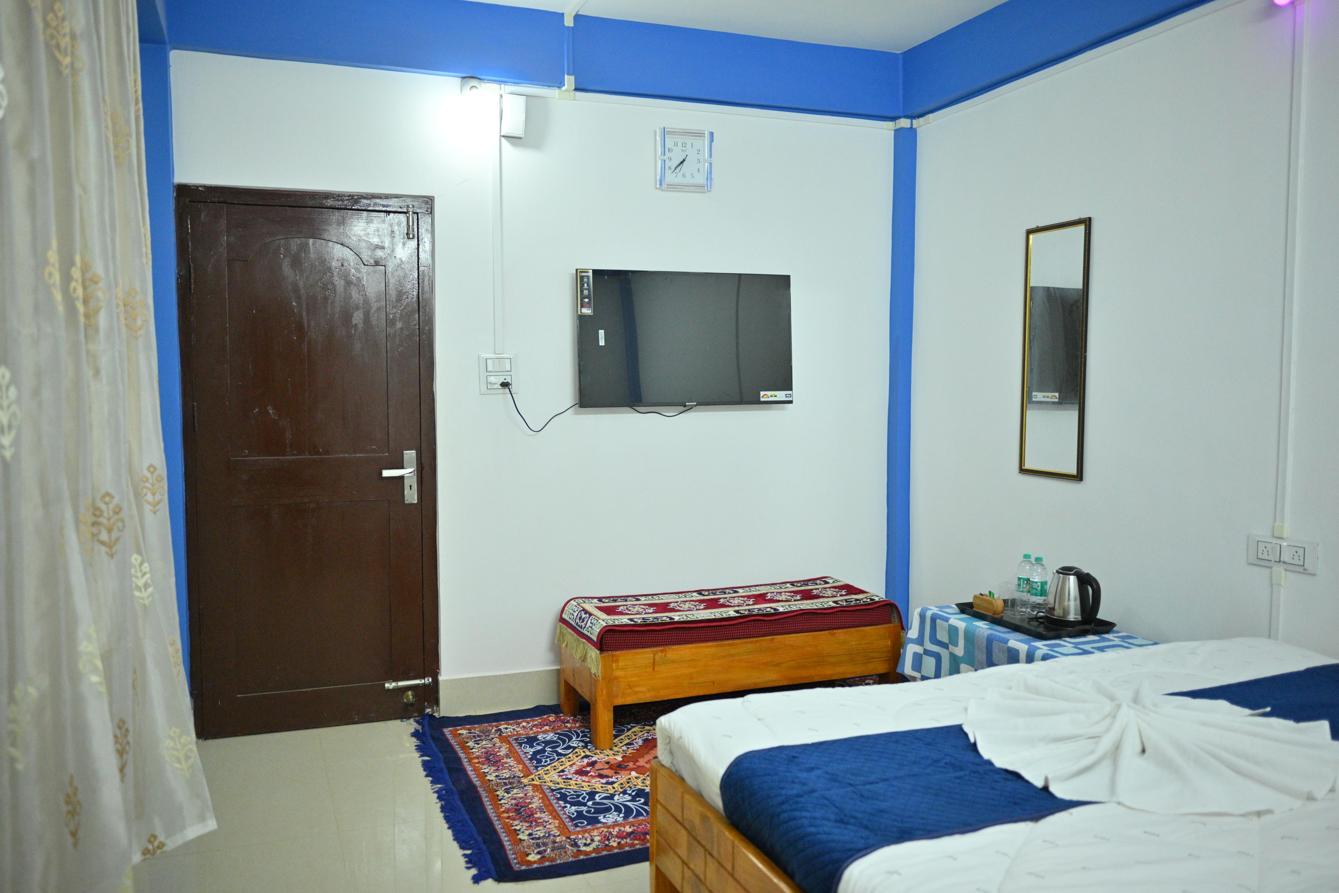 VALLEY OF PINES HOMESTAY Room Type - DELUXE ROOM WITH MOUNTAIN VIEW