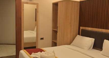ANNAMALAI GRAND Room Type - Standard Room AC