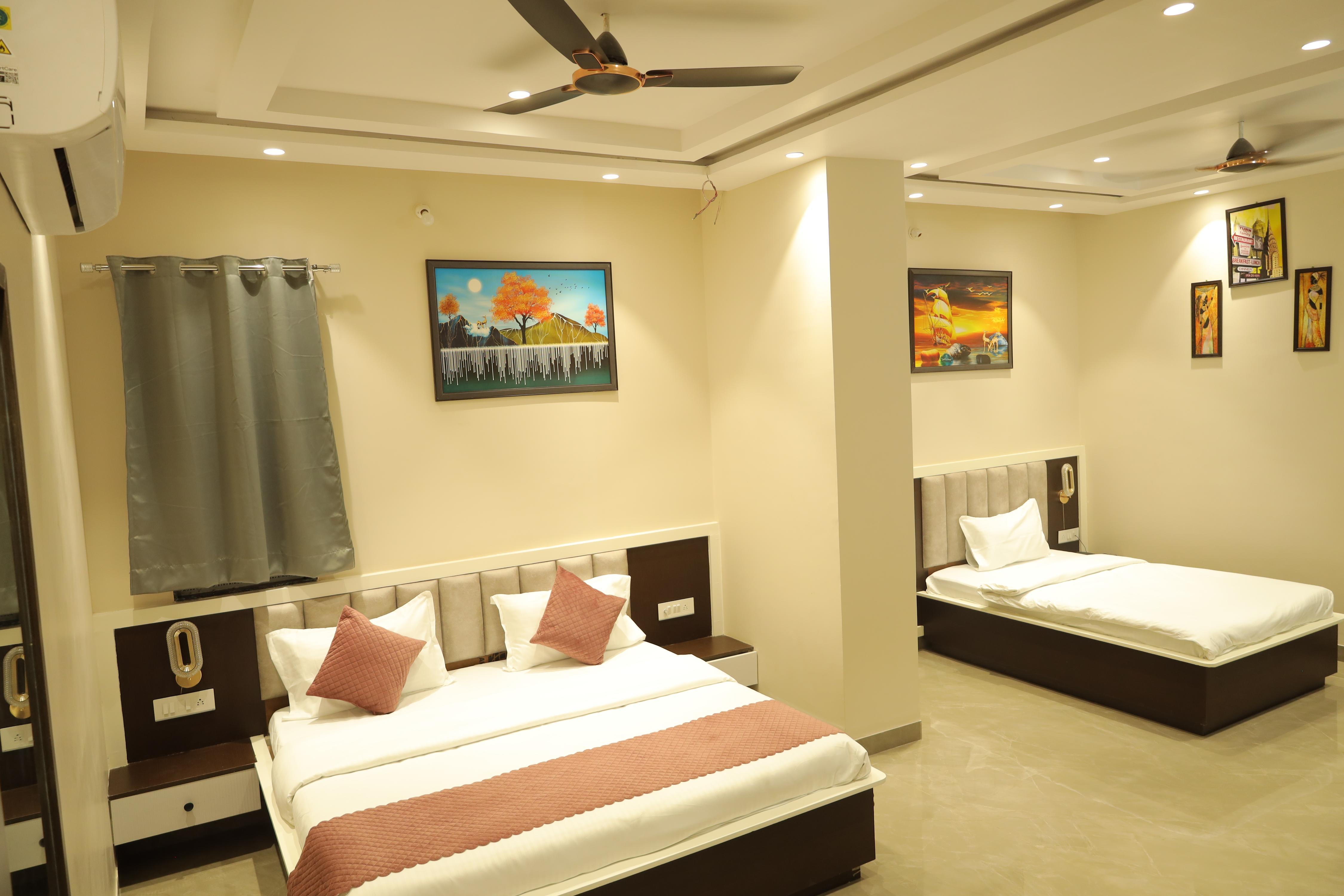 HOTEL GOLDEN CROWN Room Type - super Deluxe