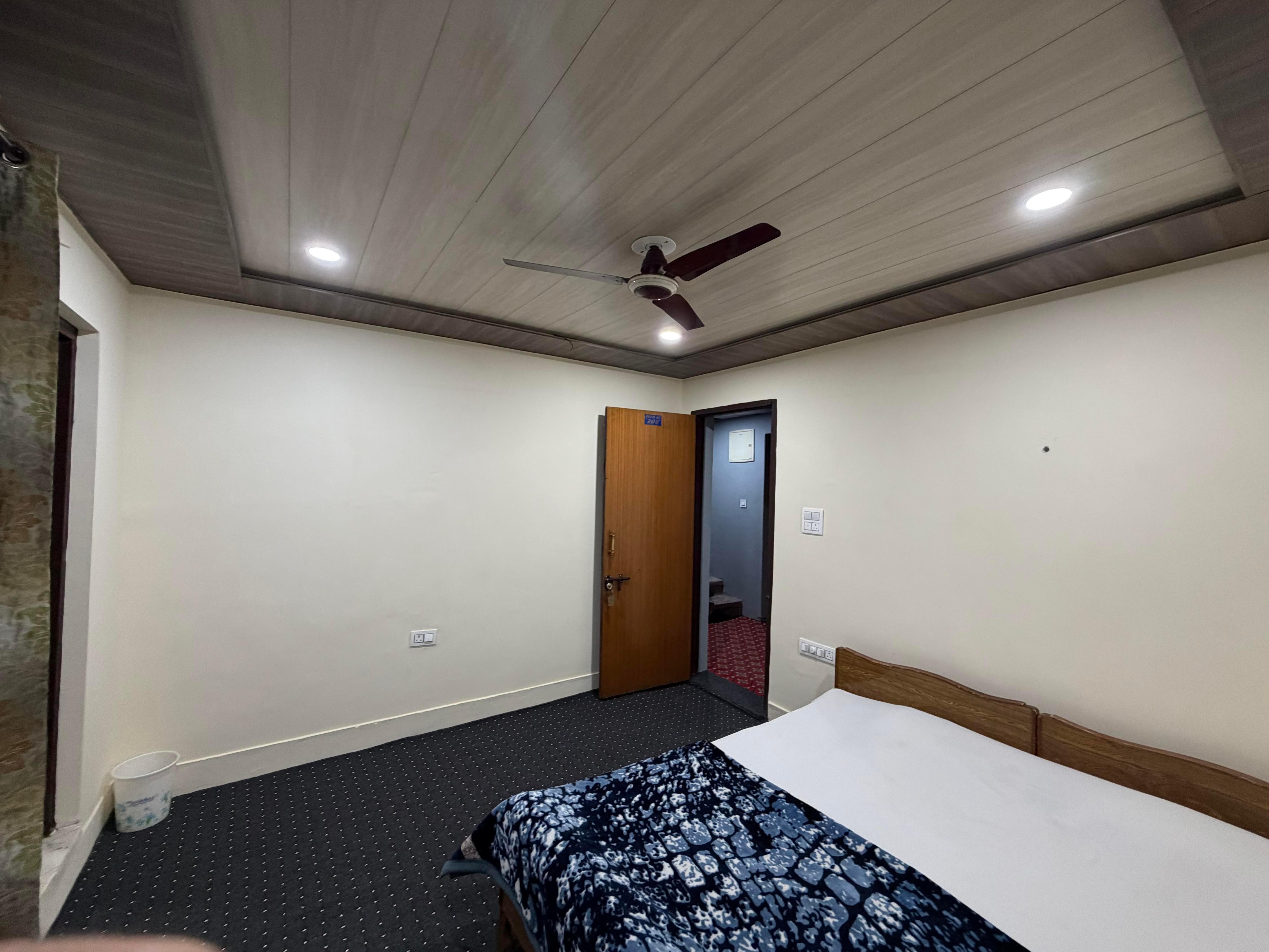 Azan Guest House Room Type - Bedroom 6
