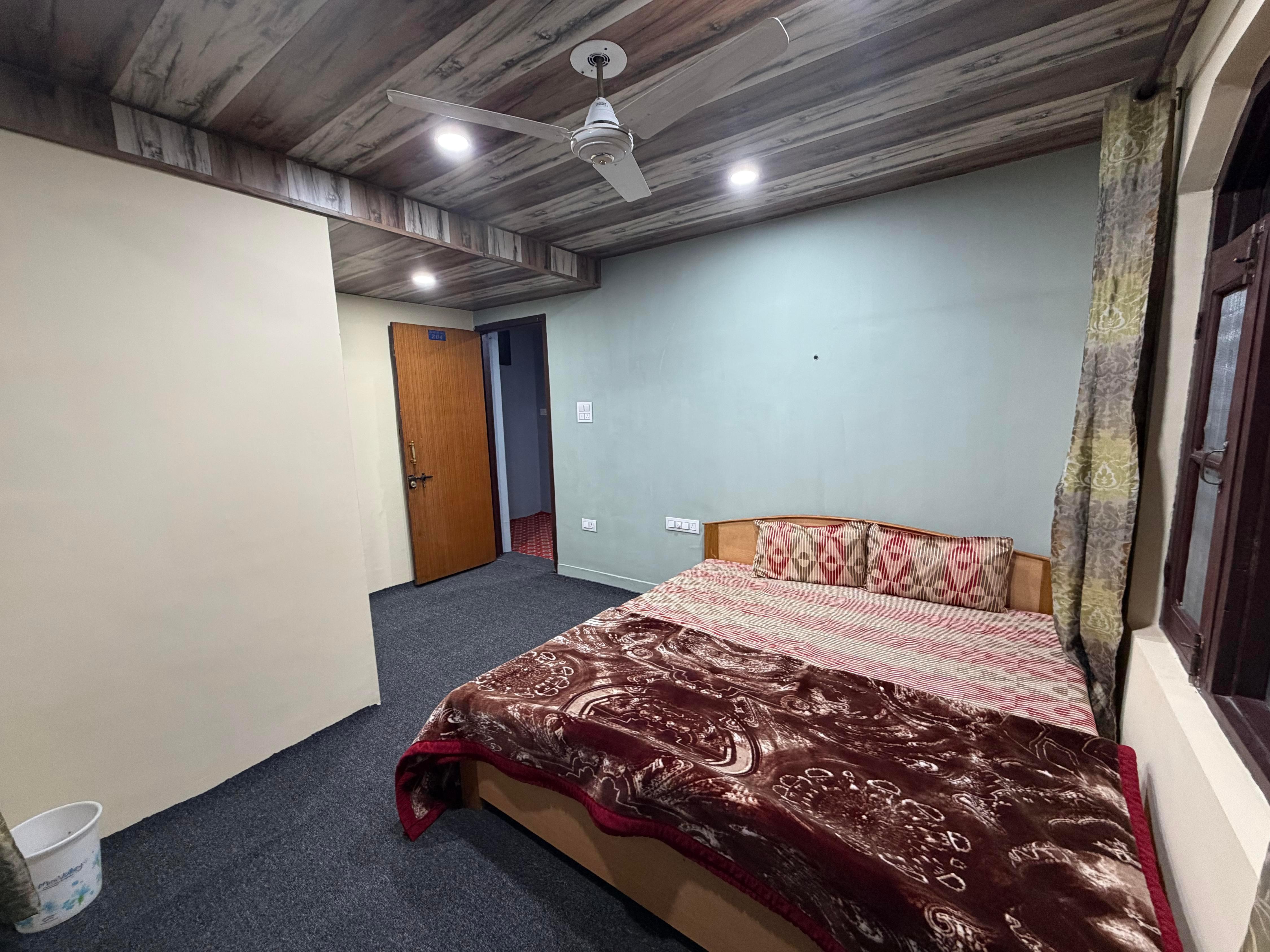 Azan Guest House
