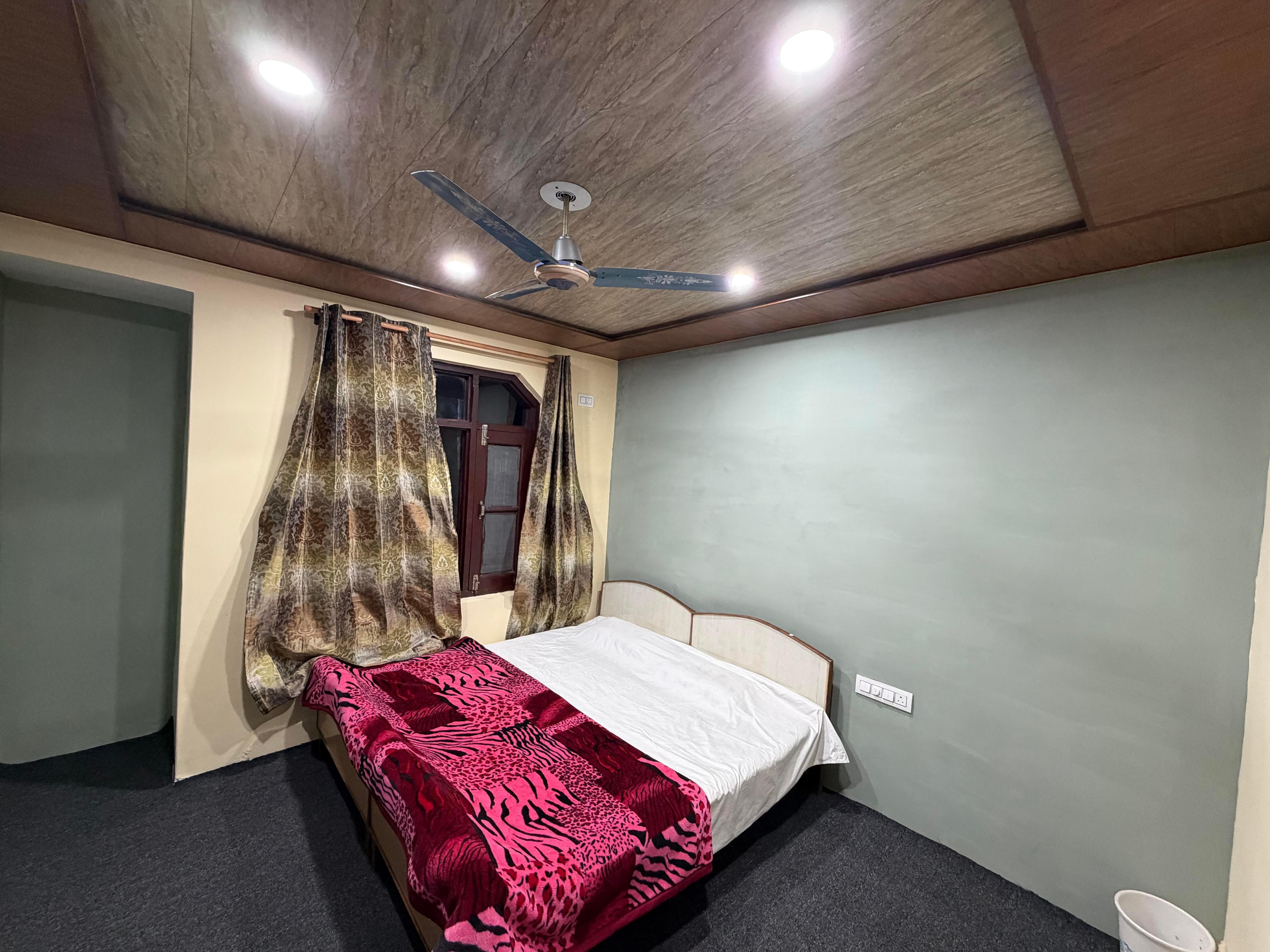Azan Guest House - Tap to explore photos