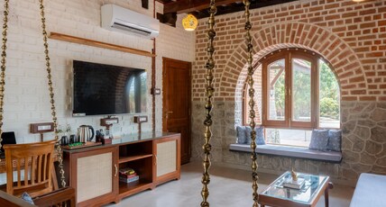 SaffronStays Vedika Estate Room Type - Vedika Heritage Family Suite