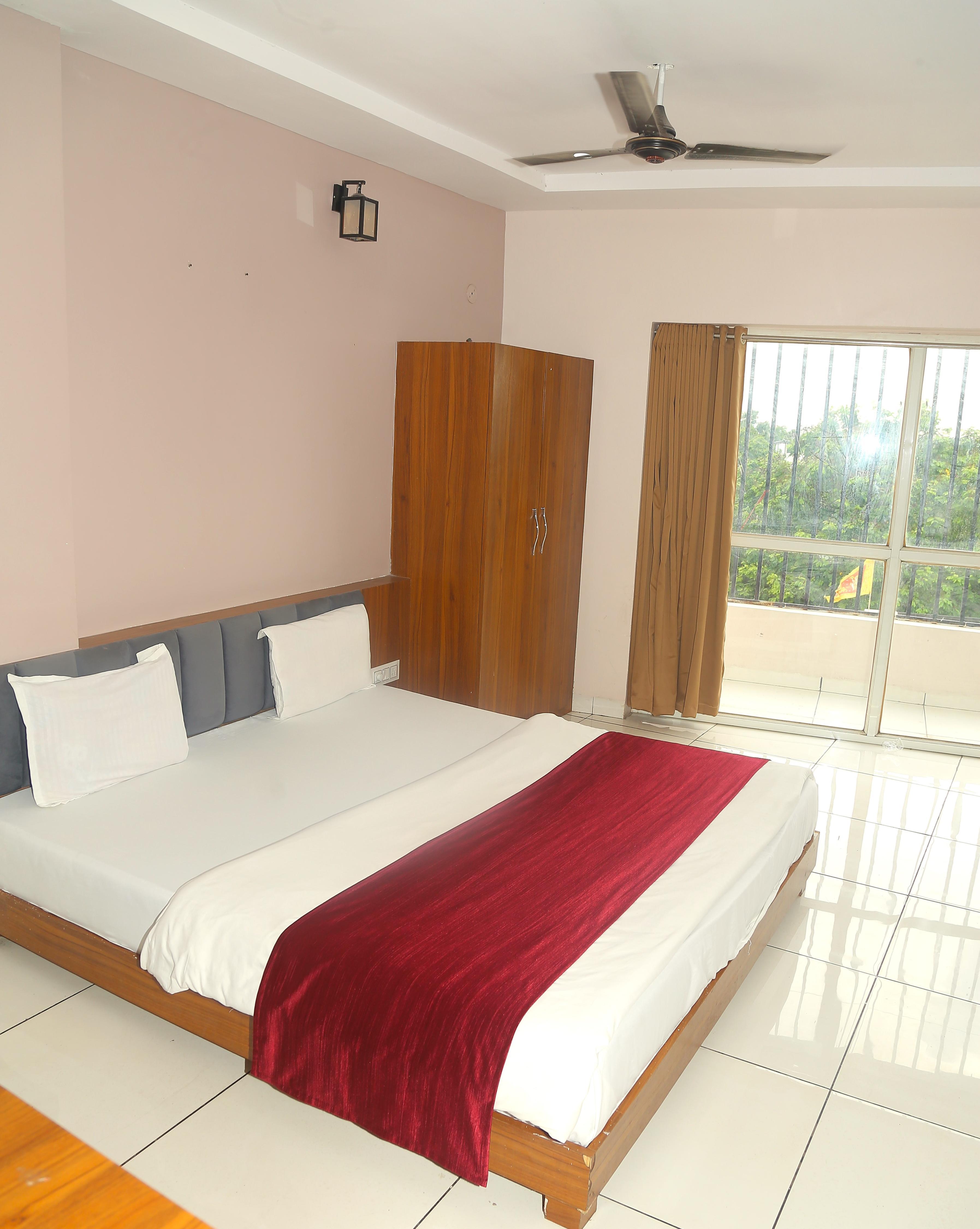 Hotel Grand Dev Krishna Palace - Tap to explore photos