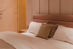 Address of Jade Manor 4BHK with Outdoor Space and Jacuzzi