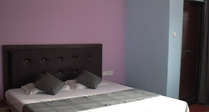 HOTEL HARSH GARDEN Room Type - Deluxe Room