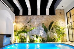 Villa Ubud Jalandhar   A tropical pool retreat