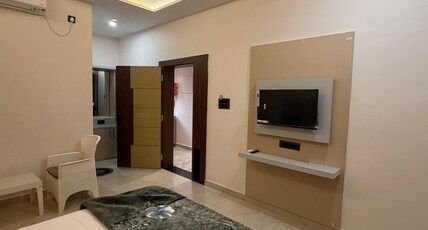 SR PARIKSHIT HAVEN Room Type - Premium rooms with hill view