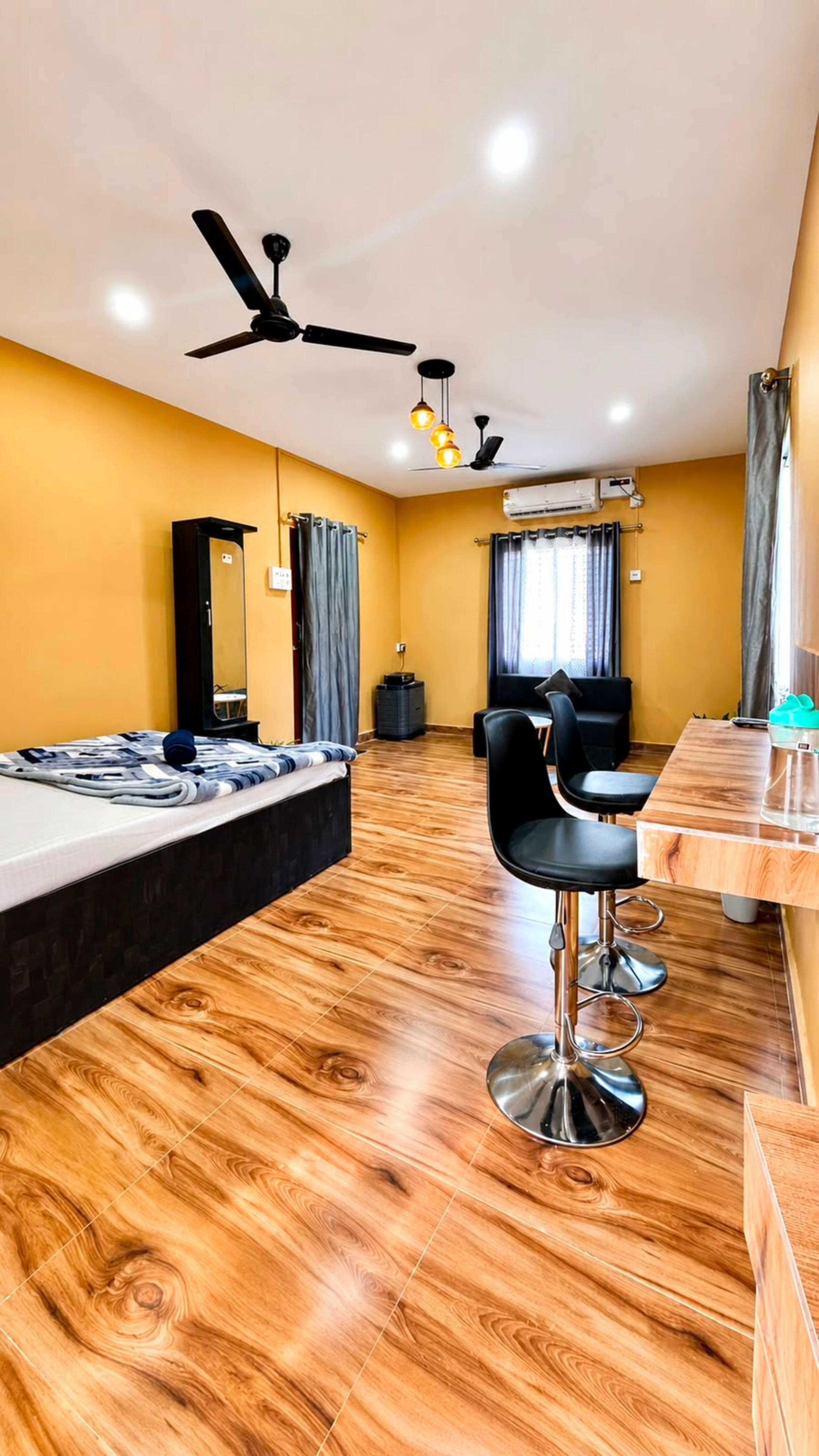 Peaceful Patch Homestay Unit 2 Willow - Tap to explore photos