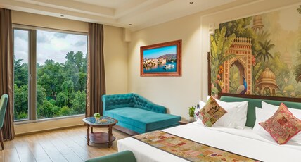 Tripli Regalia Mayur Palace Room Type - King Suite