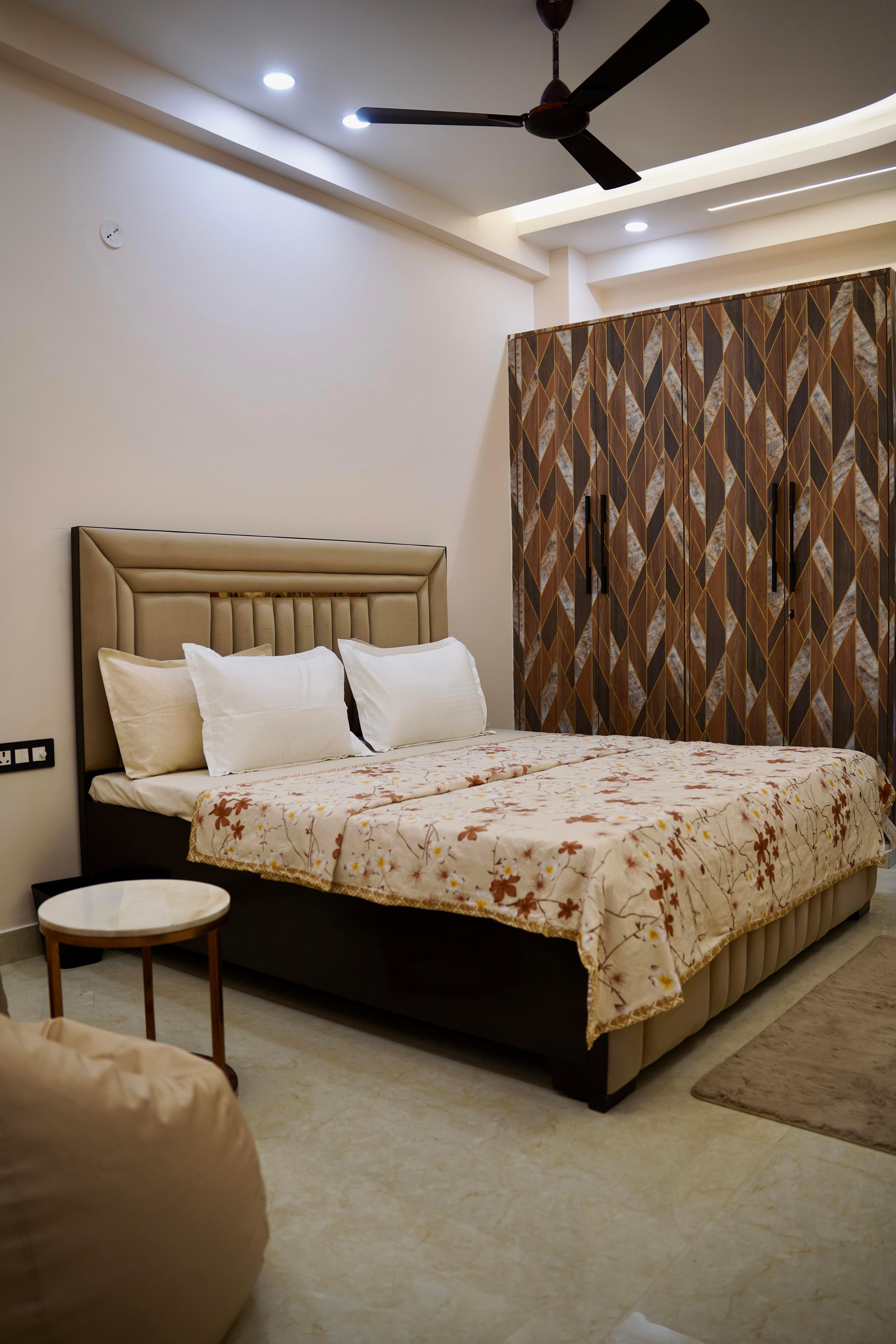 The Golden Retreat | LUXE | 3BHK | - Tap to explore photos