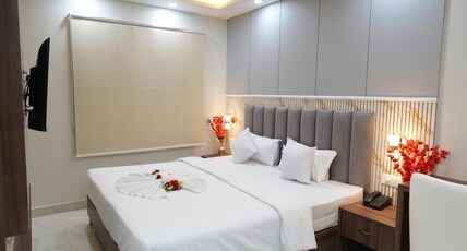 Hotel Kanishka Inn Room Type - Deluxe Room