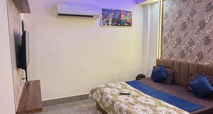 ONE PLUS HOTEL Room Type - ROOM 206
