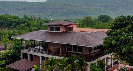 ELIVAAS Signature Aaraa 4 BHK Luxury Vila with Pool & Home Theatre Room Type - ELIVAAS Aaraa 4 BHK Luxury Vila with Pool & Home Theatre