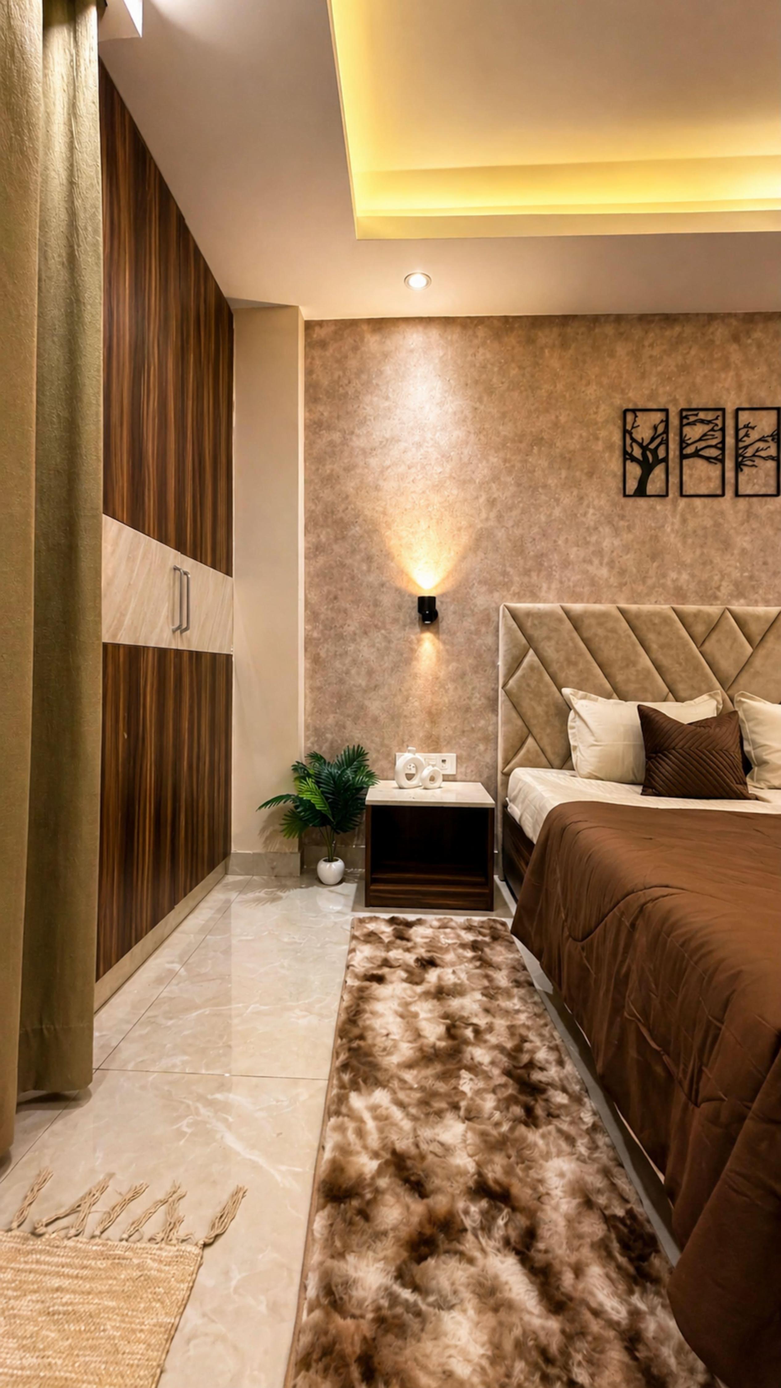 Earthy 1BHK with balcony Golf Course Rd GGN - Tap to explore photos