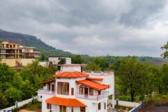 Alaya Stays Sreelakam 4 BHK Villa with Pvt Pool & Terrace