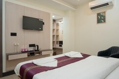 Gangaprasth Royal Stay | Near Kashi Vishwanath