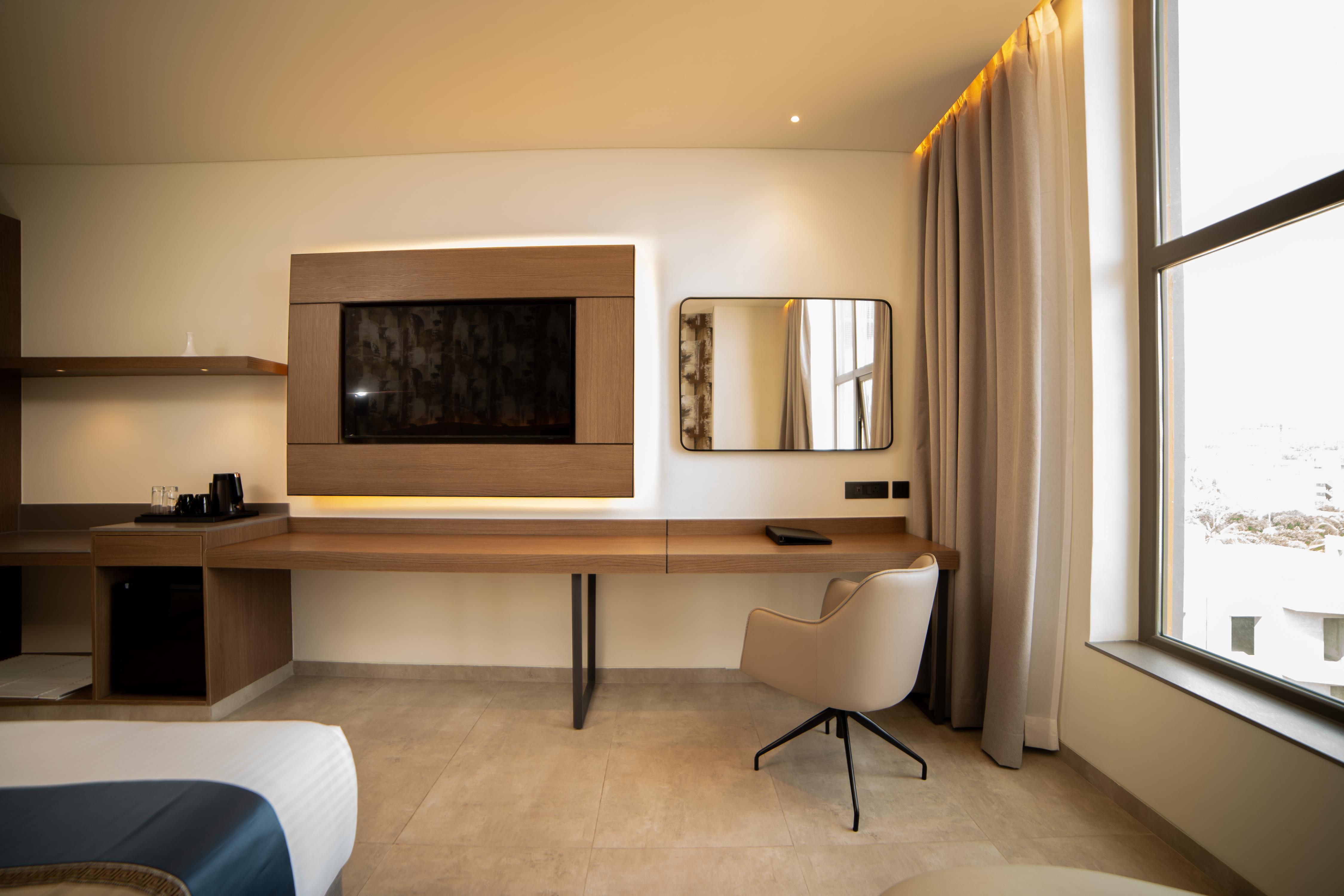 Rg Grand Hotel & Convention - Manyata Tech Park - Tap to explore photos