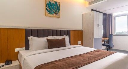 Zipp Lite Ballari - Leela Hotel & Banquets Room Type - Deluxe Room