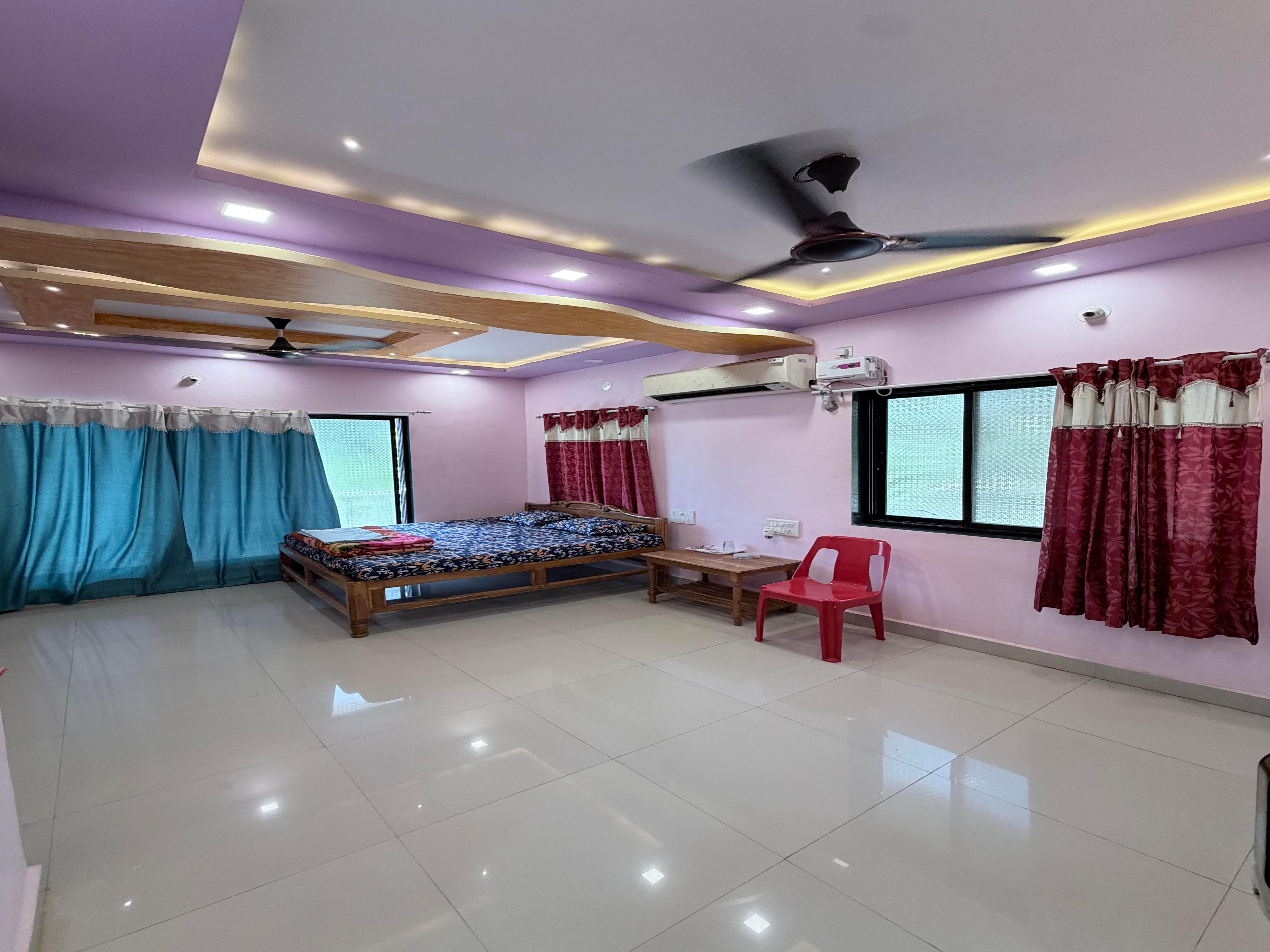 Malati niwas , Aarya holiday home - Tap to explore photos