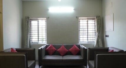 The Vybe Inn - Chennai Trade Center Room Type - Premium Room with Balcony The Vybe Inn - Chennai Trade Center Room Type - Premium Room with Balcony