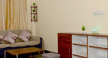 Siddhant Homestay Ujjain Room Type - Deluxe Suite Near Mahakaleshwar Temple